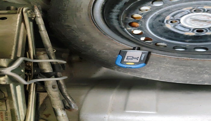 2013 Honda Brio S MT, Petrol, Manual, 49,375 km, tyre