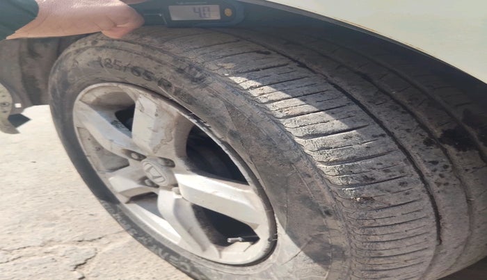 2012 Honda City 1.5L I-VTEC S MT, Petrol, Manual, 1,04,256 km, tyre