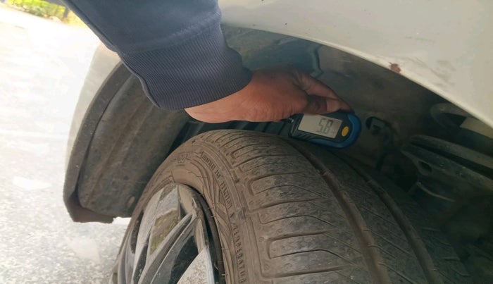 2016 Maruti Wagon R 1.0 VXI, Petrol, Manual, 1,34,668 km, tyre