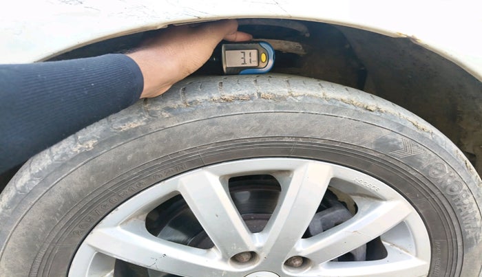 2010 Maruti SX4 ZXI, Petrol, Manual, 1,81,825 km, tyre