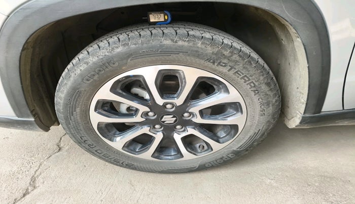 2022 Maruti Grand Vitara ALPHA SMART HYBRID, Petrol, Manual, 22,597 km, tyre