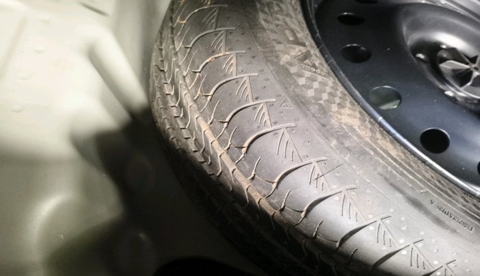 2022 Maruti Grand Vitara ALPHA SMART HYBRID, Petrol, Manual, 22,597 km, tyre