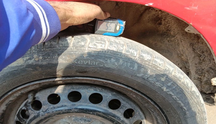 2012 Honda Brio V MT, Petrol, Manual, 44,081 km, tyre