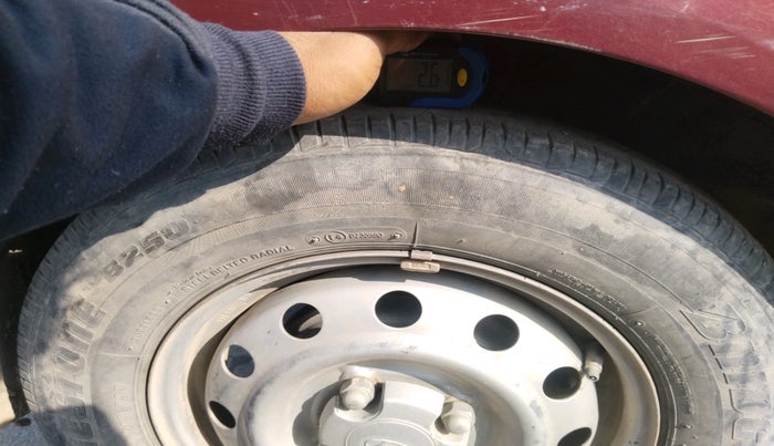 2015 Hyundai i10 MAGNA 1.1, Petrol, Manual, 53,774 km, tyre