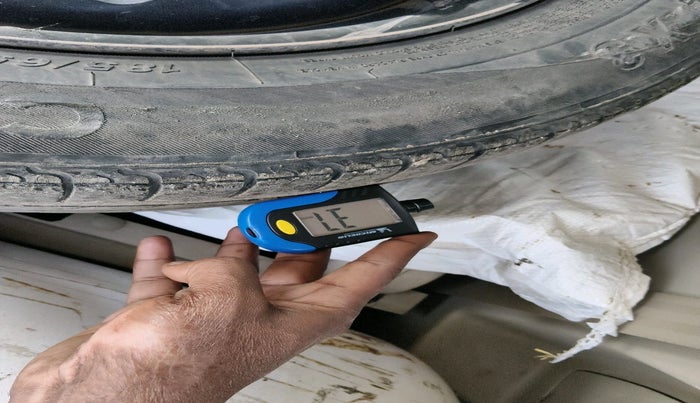 2019 Maruti Ertiga VXI SHVS, Petrol, Manual, 1,48,789 km, tyre