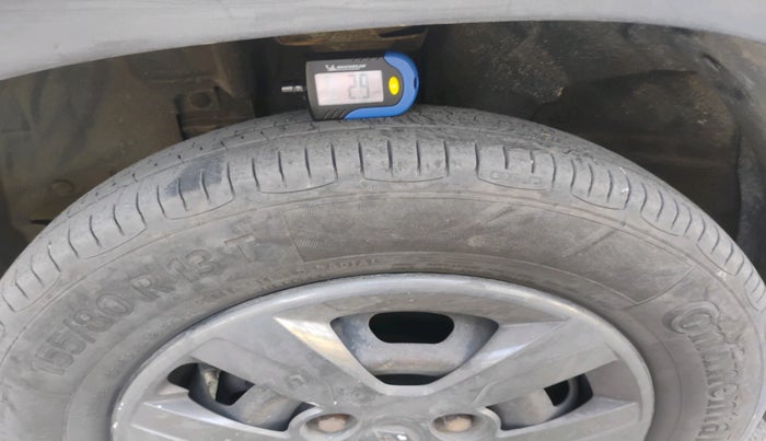 2018 Renault Kwid RXT 1.0 AMT (O), Petrol, Automatic, 76,124 km, tyre