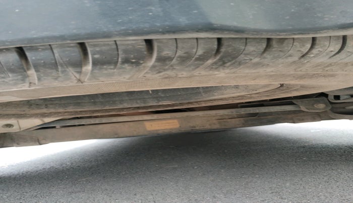 2020 Tata Harrier XZA 2.0L, Diesel, Automatic, 1,45,790 km, tyre