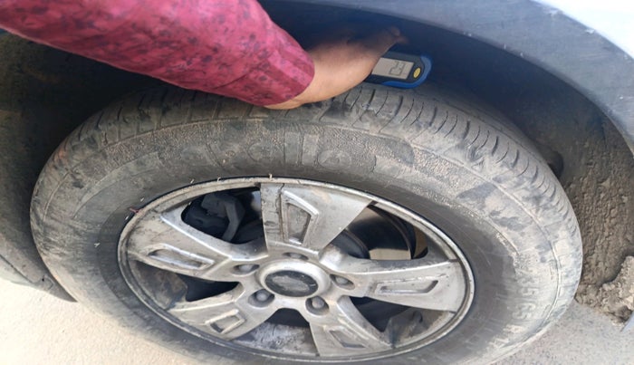 2015 Mahindra XUV500 W8, Diesel, Manual, 83,523 km, tyre