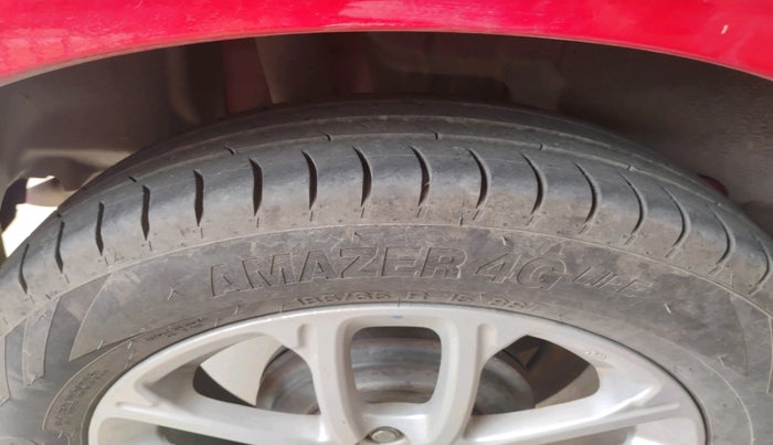 2018 Maruti Swift ZXI AMT, Petrol, Automatic, 77,235 km, tyre