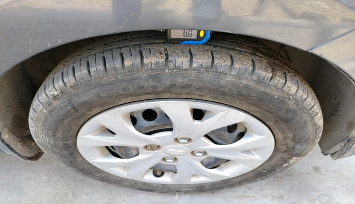 2014 Hyundai Grand i10 SPORTZ 1.2 KAPPA VTVT, Petrol, Manual, 71,523 km, tyre