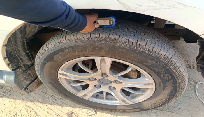 2013 Mahindra Quanto C6, Diesel, Manual, 1,43,950 km, tyre