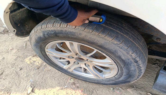 2013 Mahindra Quanto C6, Diesel, Manual, 1,43,950 km, tyre