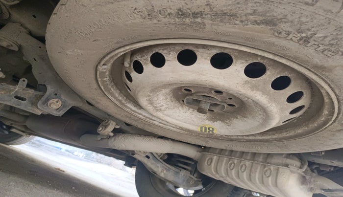 2022 Mahindra XUV700 AX 5 P MT 5 STR, Petrol, Manual, 42,442 km, tyre