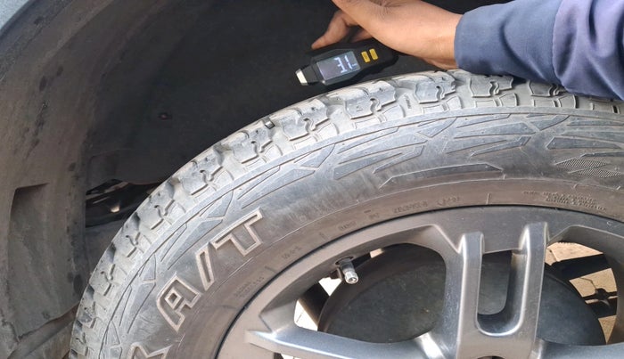 2021 Mahindra Thar LX HARD TOP 4WD MT, Diesel, Manual, 24,376 km, tyre