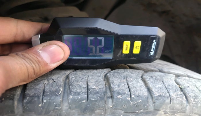 2019 Hyundai VENUE S 1.4 CRDI, Diesel, Manual, 1,63,165 km, tyre