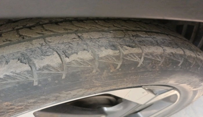 2021 Hyundai ALCAZAR 1.5 SIGNATURE MT 6STR, Diesel, Manual, 92,643 km, tyre