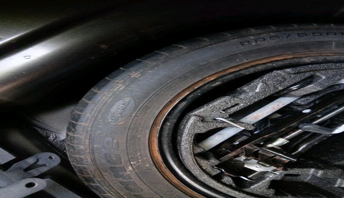 2011 Skoda Superb ELEGANCE 1.8 TSI AT, Petrol, Automatic, 95,088 km, tyre