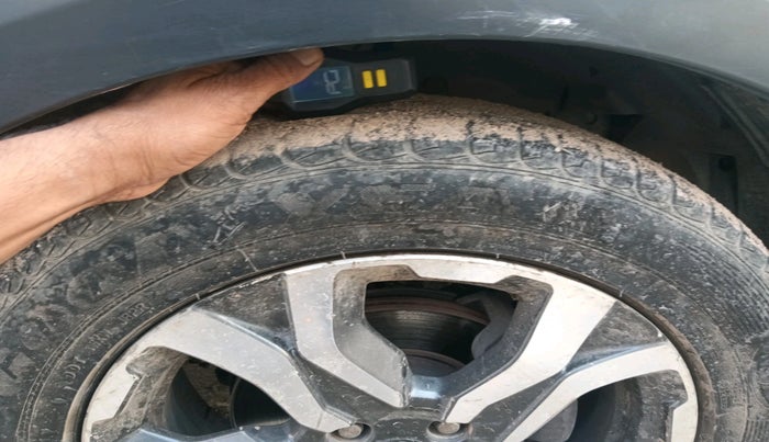 2018 Honda WR-V 1.5L I-DTEC VX MT, Diesel, Manual, 2,11,555 km, tyre