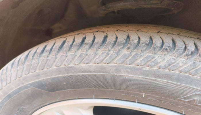 2010 Hyundai i20 SPORTZ 1.4 CRDI, Diesel, Manual, 1,95,548 km, tyre