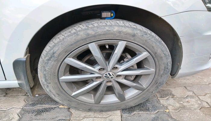 2018 Volkswagen Vento HIGHLINE PLUS 1.5 AT 16 ALLOY, Diesel, Automatic, 75,491 km, tyre