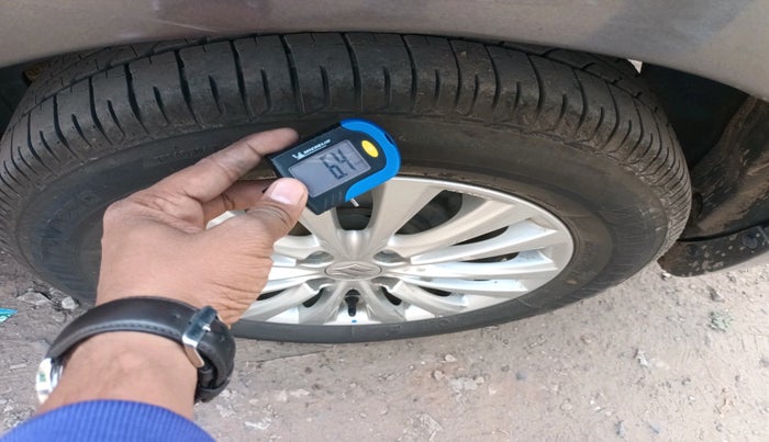 2018 Maruti Ciaz DELTA 1.5 SHVS MT PETROL, Petrol, Manual, 1,19,641 km, tyre