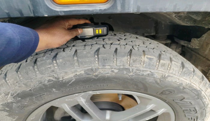 2024 Mahindra Thar LX D HT 2WD MT, Diesel, Manual, 22,923 km, tyre