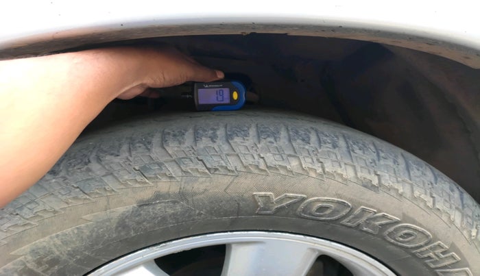 2011 Toyota Fortuner 3.0 4X4 MT, Diesel, Manual, 2,03,438 km, tyre