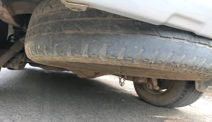 2011 Toyota Fortuner 3.0 4X4 MT, Diesel, Manual, 2,03,438 km, tyre