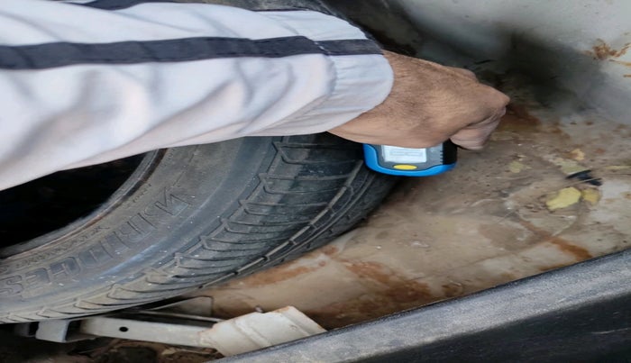 2013 Hyundai Verna FLUIDIC 1.6 VTVT SX, Petrol, Manual, 1,46,903 km, tyre