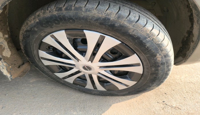 2020 Maruti Ertiga VXI CNG, Petrol, Manual, 1,10,427 km, tyre