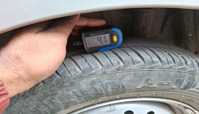 2022 Maruti New Wagon-R LXI CNG 1.0, Petrol, Manual, 97,204 km, tyre