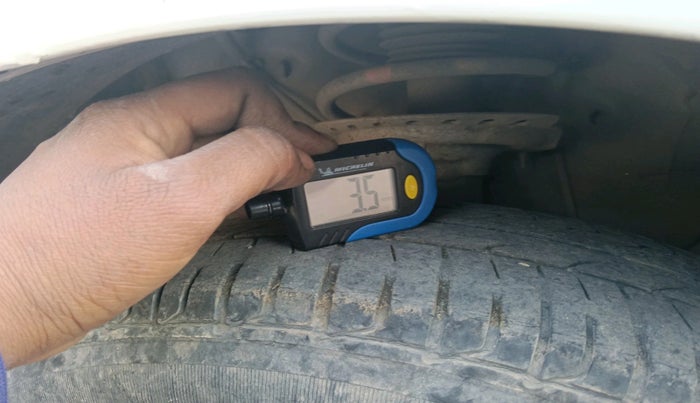 2019 Hyundai Elite i20 MAGNA PLUS 1.2, Petrol, Manual, 61,437 km, tyre