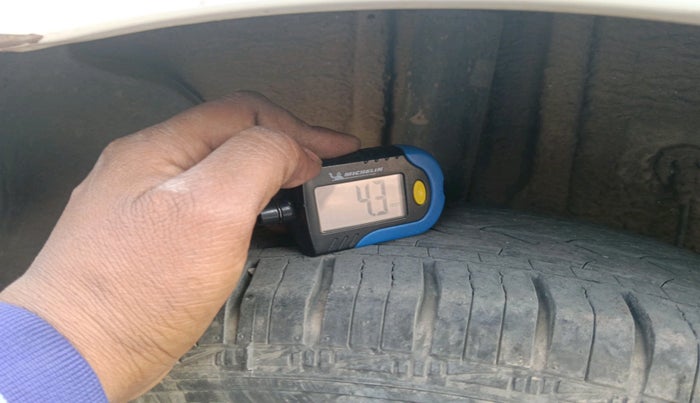 2019 Hyundai Elite i20 MAGNA PLUS 1.2, Petrol, Manual, 61,437 km, tyre