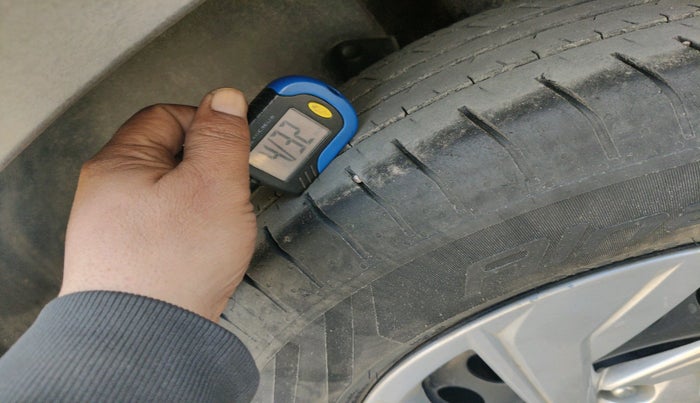 2024 Hyundai Creta EX 1.5 DIESEL, Diesel, Manual, 33,999 km, tyre