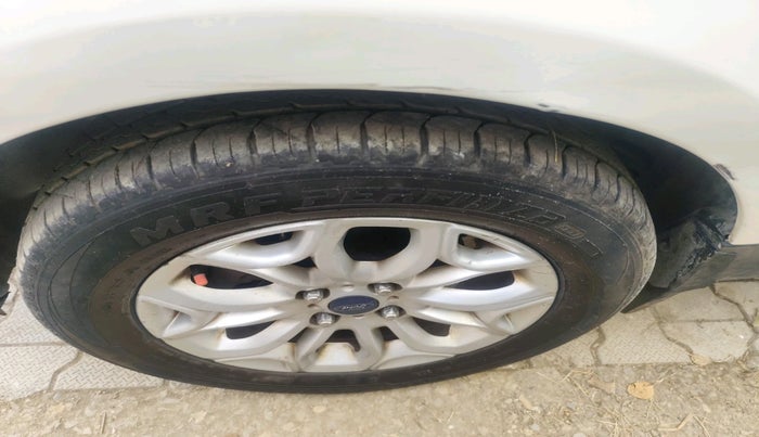 2015 Ford Ecosport TITANIUM 1.5L DIESEL, Diesel, Manual, 86,040 km, tyre