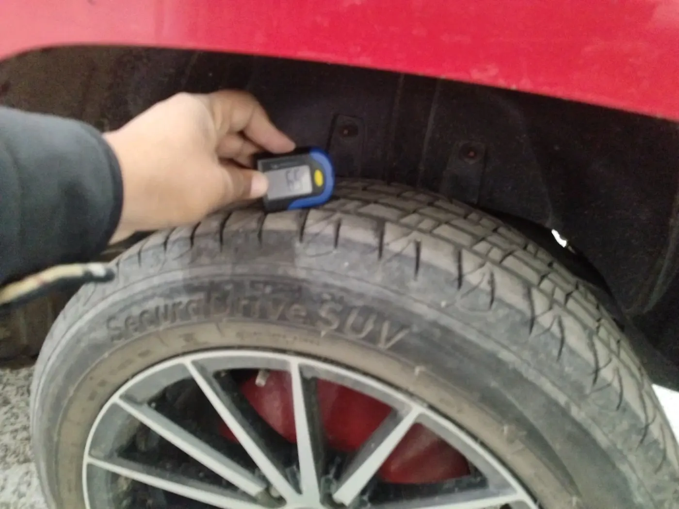 2019 Mahindra TUV300 T6 PLUS, Diesel, Manual, 96,722 km, tyre