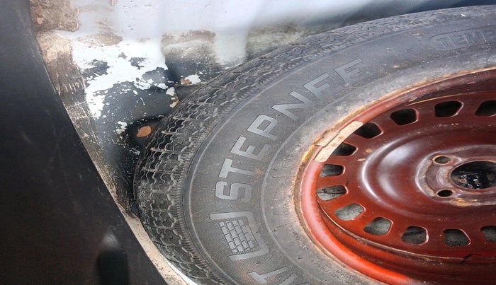 2021 Nissan MAGNITE XE, Petrol, Manual, 48,852 km, tyre