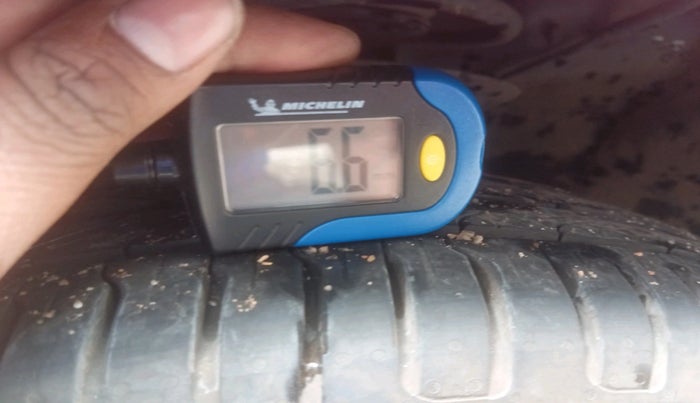 2016 Hyundai Verna 1.6 VTVT SX, Petrol, Manual, 1,01,456 km, tyre