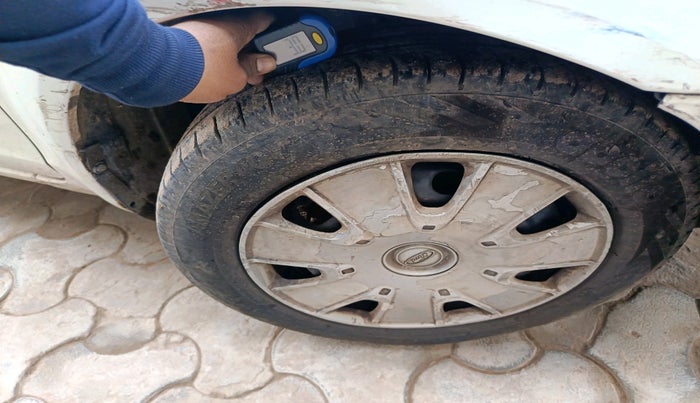 2012 Ford Classic CLXI 1.4 DIESEL, Diesel, Manual, 2,07,867 km, tyre