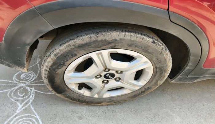 2020 KIA SONET HTK PLUS 1.2, Petrol, Manual, 92,824 km, tyre