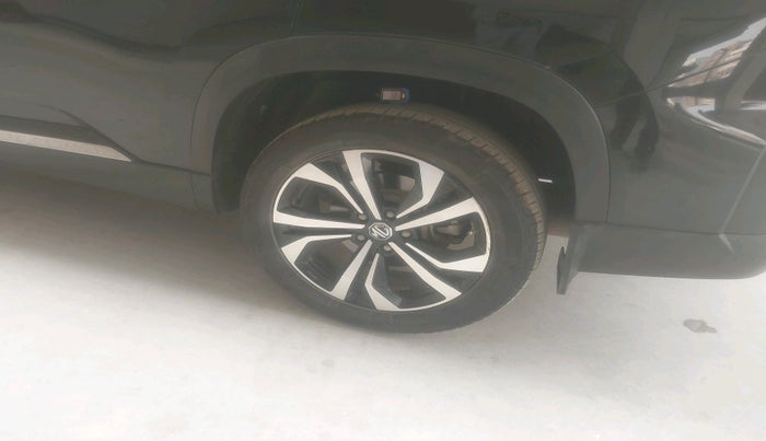 2023 MG HECTOR SAVVY PRO 1.5 TURBO CVT PETROL, Petrol, Automatic, 68,769 km, tyre