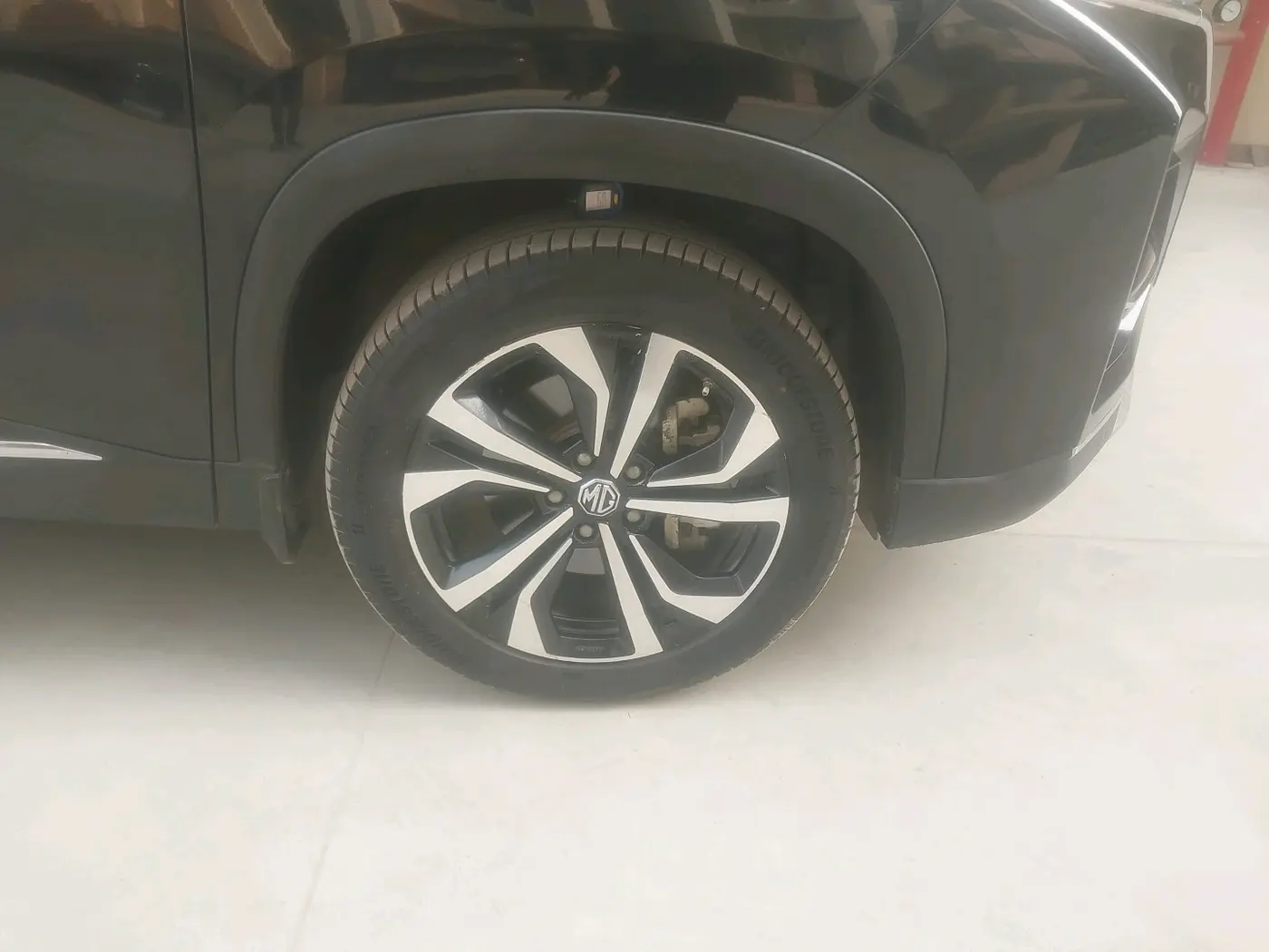 2023 MG HECTOR SAVVY PRO 1.5 TURBO CVT PETROL, Petrol, Automatic, 70,000 km, tyre