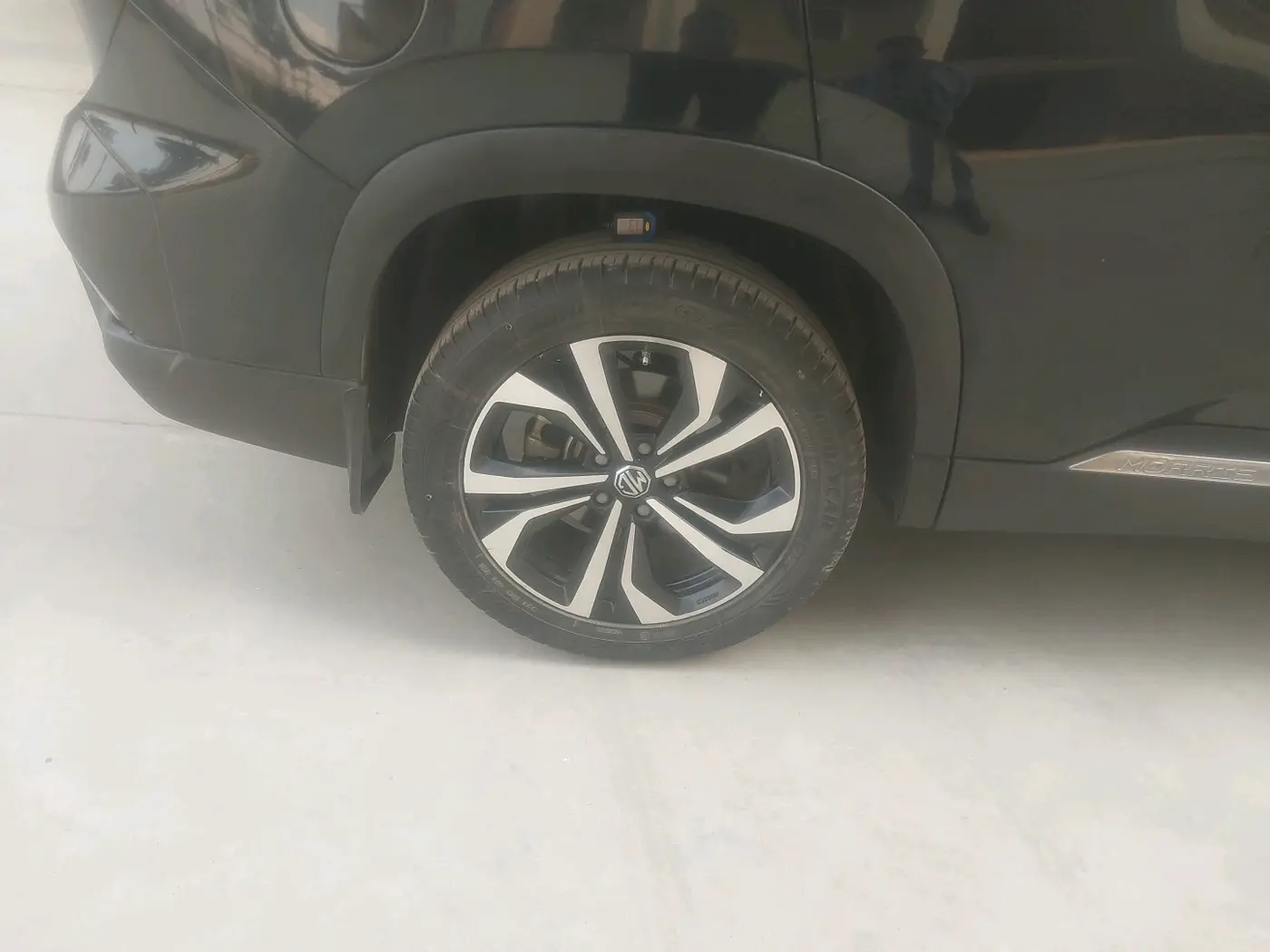 2023 MG HECTOR SAVVY PRO 1.5 TURBO CVT PETROL, Petrol, Automatic, 70,000 km, tyre