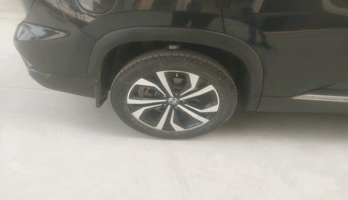 2023 MG HECTOR SAVVY PRO 1.5 TURBO CVT PETROL, Petrol, Automatic, 68,769 km, tyre