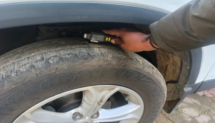 2019 Tata Harrier XZ 2.0L, Diesel, Manual, 78,846 km, tyre