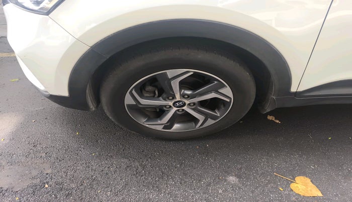 2018 Hyundai Creta SX AT 1.6 PETROL, Petrol, Automatic, 51,304 km, tyre