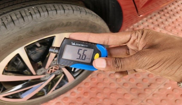 2023 Volkswagen VIRTUS TOPLINE TSI 1.0 MT, Petrol, Manual, 16,836 km, tyre