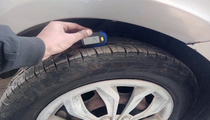 2016 Tata Zest XMS PETROL, Petrol, Manual, 1,66,078 km, tyre