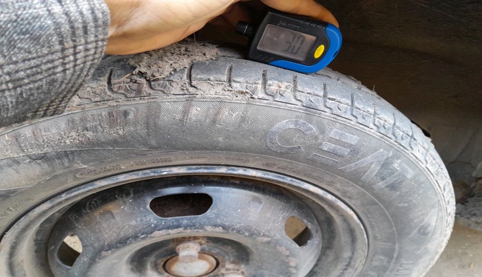 2016 Renault Kwid RXT 0.8, Petrol, Manual, 48,638 km, tyre