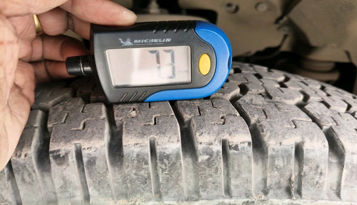 2015 Mahindra TUV300 T8, Diesel, Manual, 86,676 km, tyre